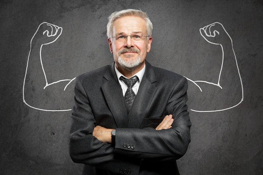 Ein Personal Trainer passt das Training individuell auf Sie ab. Quelle: Shutterstock.com