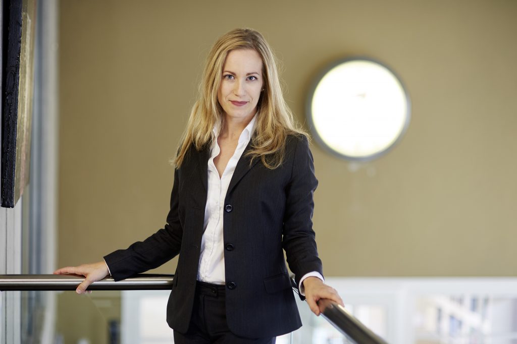 Die Konzertpianistin Nadine Schuster: Bildquelle: ©Wim Woeber