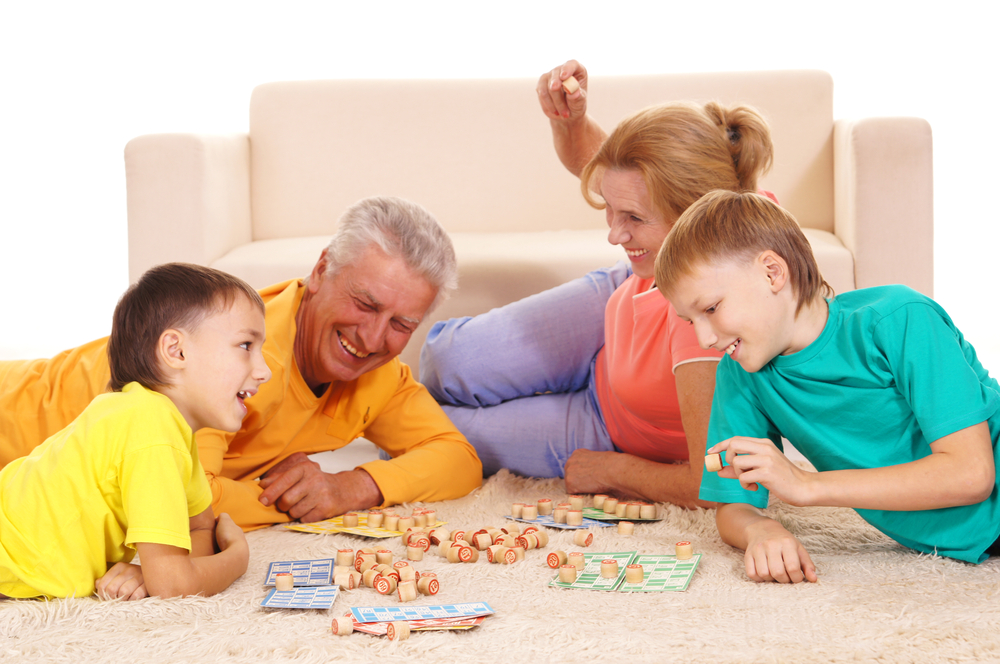 Zeit für die Enkelkinder. Shutterstock.com