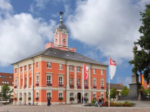 Das barocke Rathaus in Templin in der Uckermark. Bildquelle: shutterstock.com