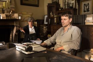 DIE SCHÖNEN TAGE VON ARANJUEZ, Der Schriftsteller im Hintergrund. Quelle: © 2015 Alfama Films Production / Warner Bros. Pictures Germany