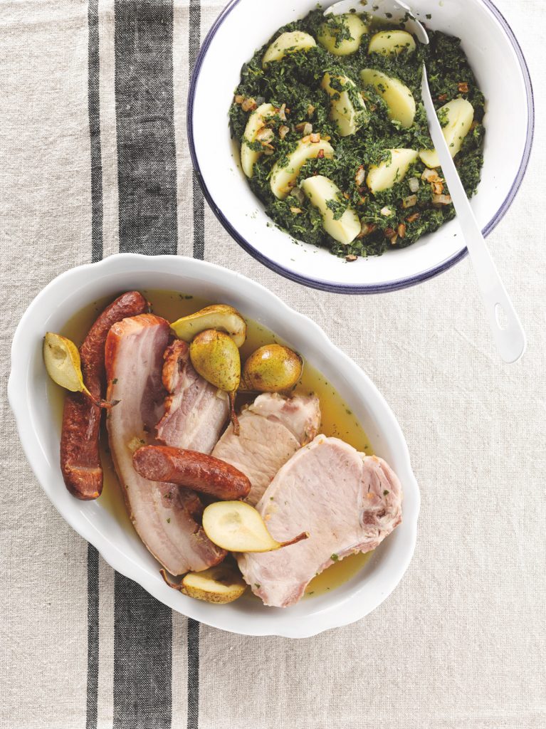 Grünkohl mit Birnen, so einfach und trotzdem schwer zu perfektionieren. © Kay Johannsen und Guido Gravelius aus „Wir haben einfach gekocht“, Umschau Verlag 2015