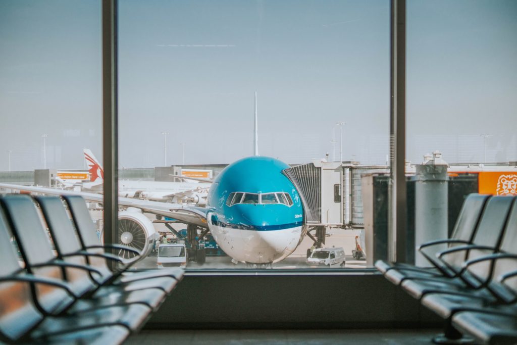 Eine entspannte Flugreise beginnt schon mit einer entspannten Anreise am Flughafen. Bildquelle: © Oskar Kadaksoo / Unsplash.com