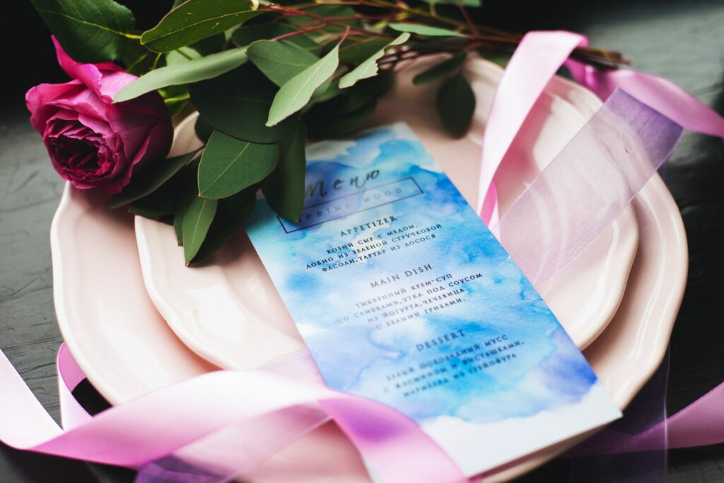 Was können wir sinnvolles und schönes schenken, wenn jemand schon alles hat? Bildquelle: © Alexandra Gornago / Unsplash.com