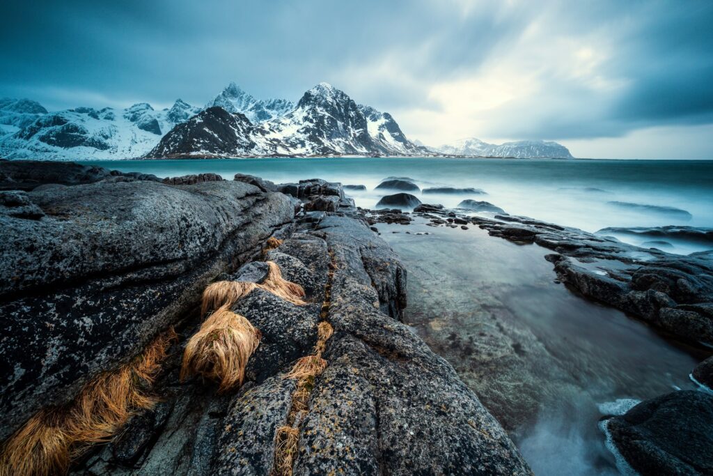 Unser Reisetipp der etwas anderen Art - für alle Naturliebhaber und Individualreisende: Die Lofoten. Bildquelle: © David Becker / Unsplash.com