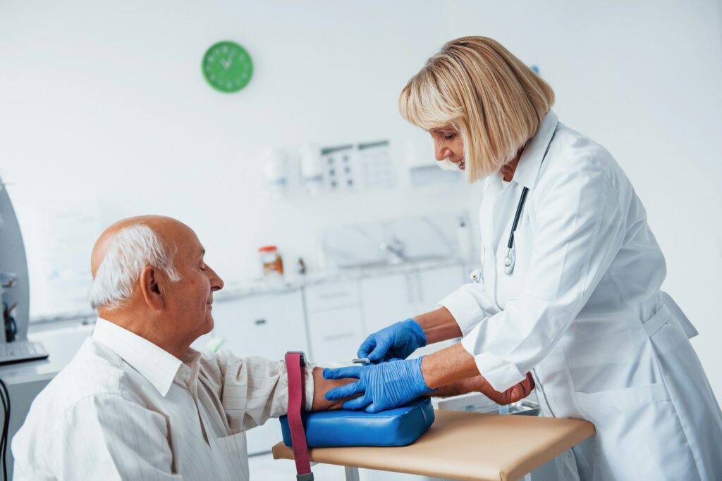 Regelmäßige Vorsorgeuntersuchungen sind ein wichtiges Tool in der Früherkennung. Bildquelle: © Getty Images / Unsplash.com