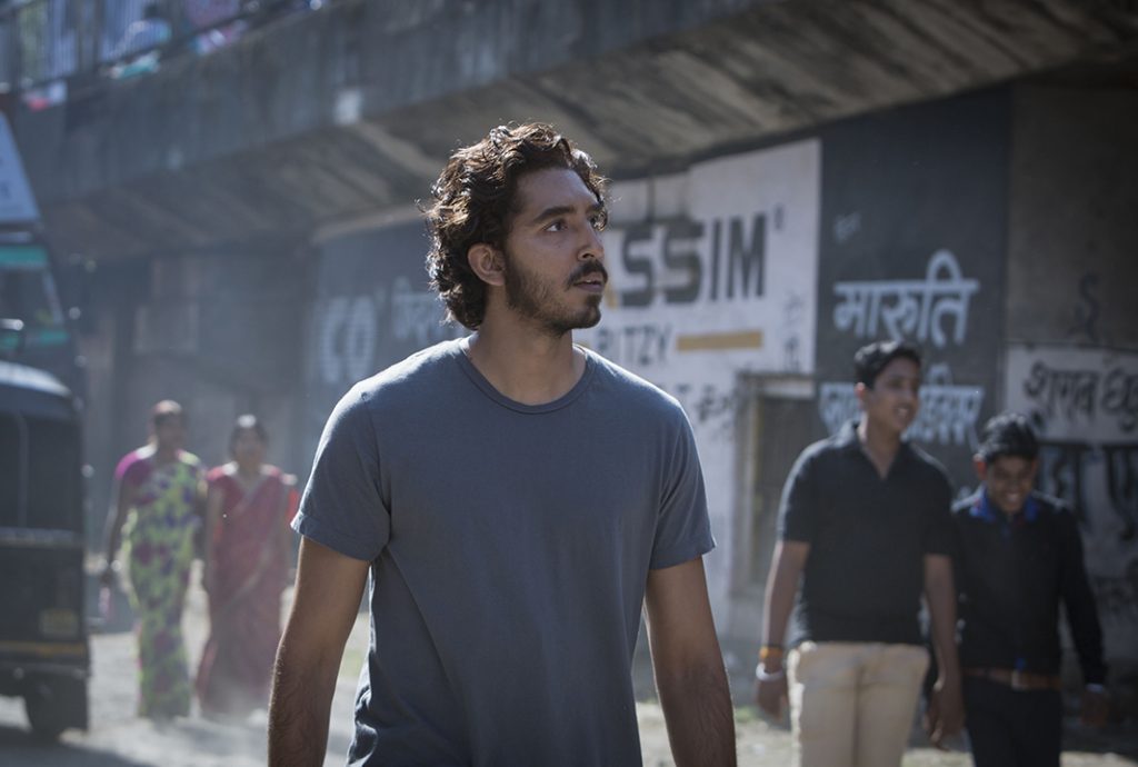 LION DER LANGE WEG NACH HAUSE. Saroo Brierley (Dev Patel) auf der Suche nach seiner verlorenen Heimat in Indien. Quelle: © 2012 UNIVERSUM FILM GMBH