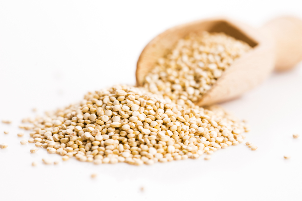Quinoa wird auch Perureis genannt und wird von vielen als Super-Nahrungsmittel gefeiert. Quelle: shutterstock.com
