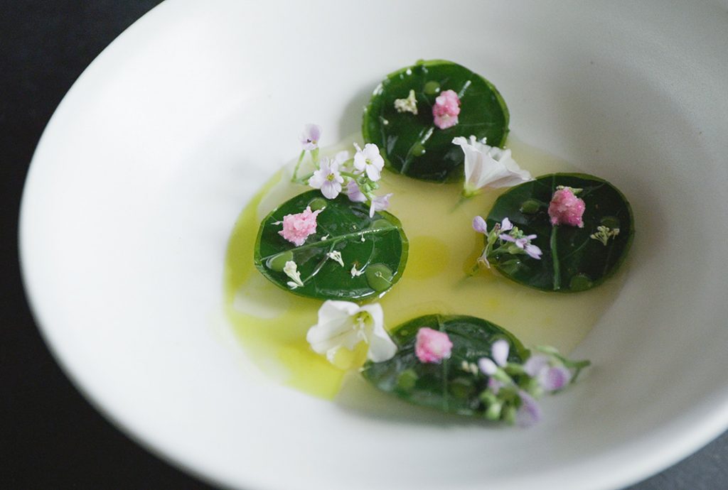 NOMA Ein Gericht aus der Küche des besten Restaurants der Welt. Quelle: Pierre Deschamps